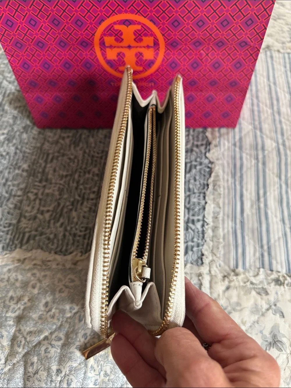 Tory Burch wallet